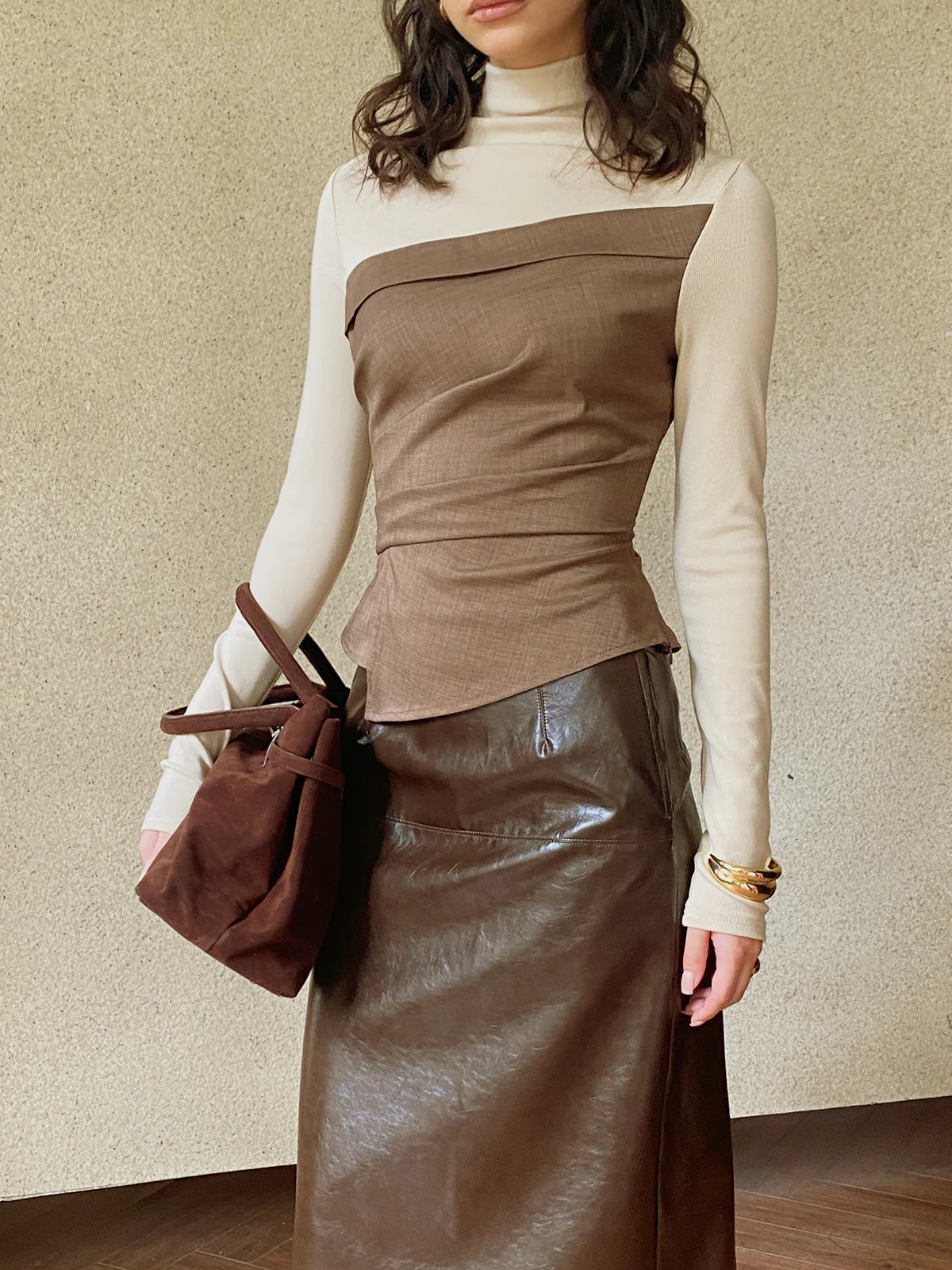 Color Block Pleated Panel T-Shirt - Image 5