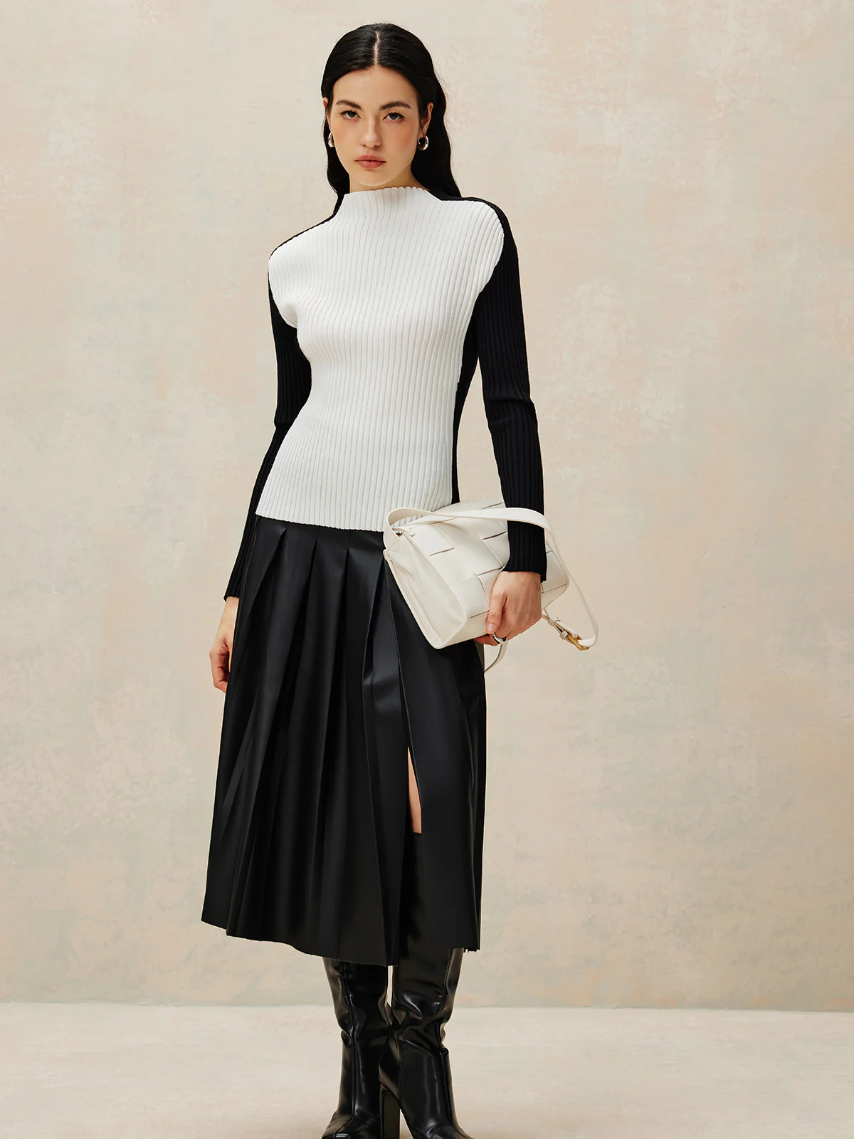 Color Block Ribbed Knit Top - Image 2
