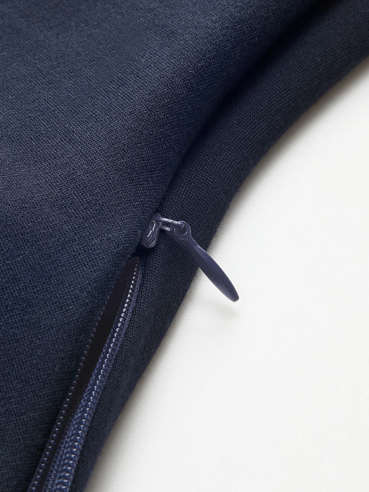 Color-Block Ruched Long-Sleeve Top - Image 4
