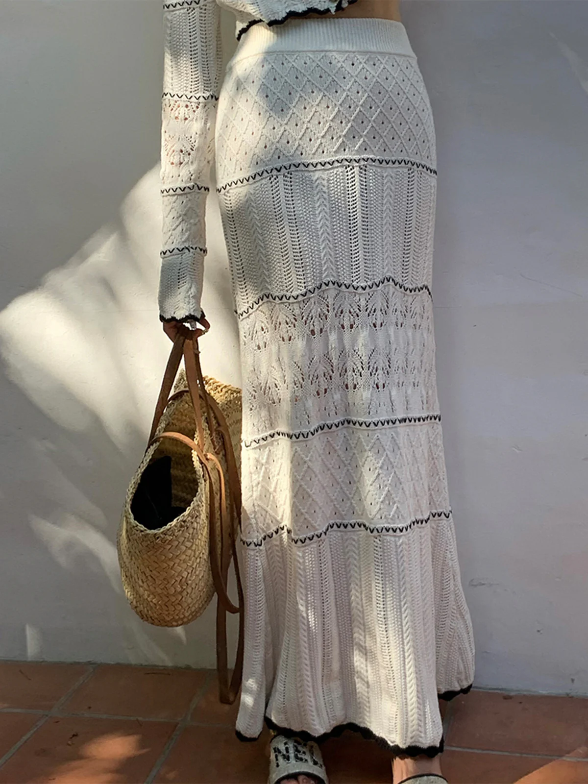 Contrast Binding Knit Maxi Skirt - Image 3