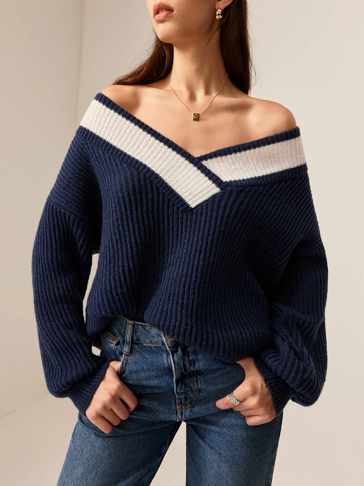 Contrast Binding Off-Shoulder Sweater - Image 3