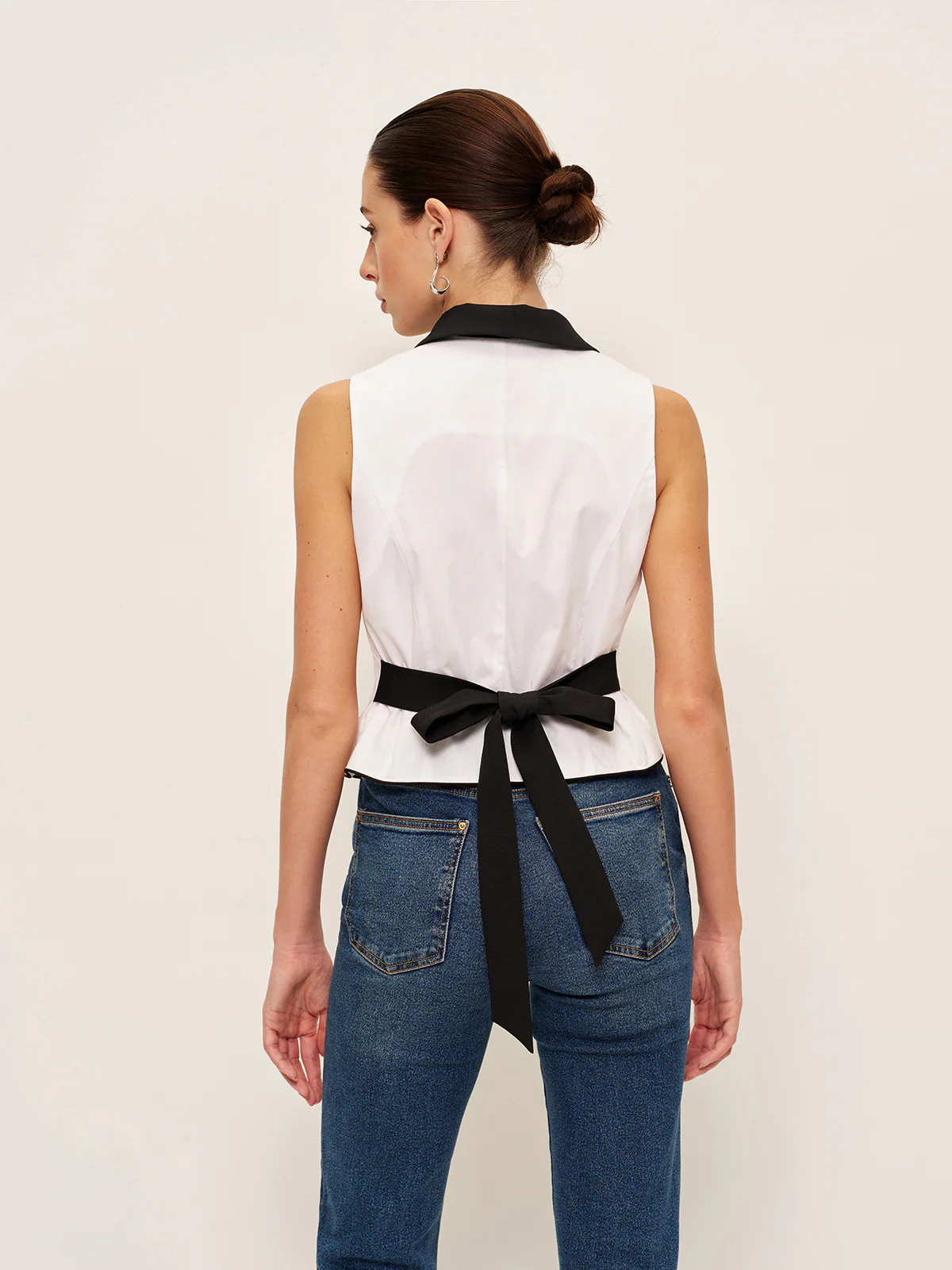 Contrast Collar Button-Up Vest With Back Bow - Image 2