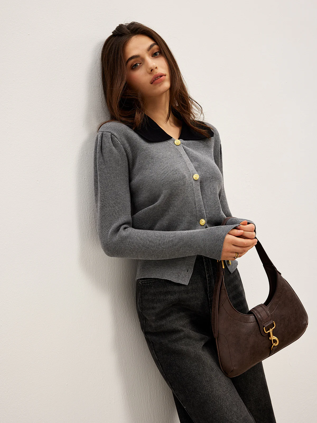 Contrast Collar Slim Button Cardigan - Image 4