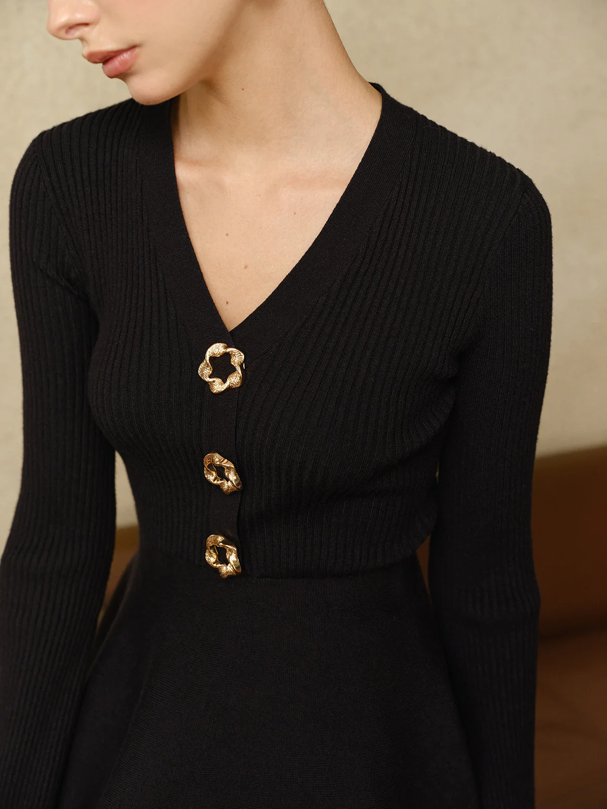 Contrast Cuff Ruffle Knit Top - Image 5