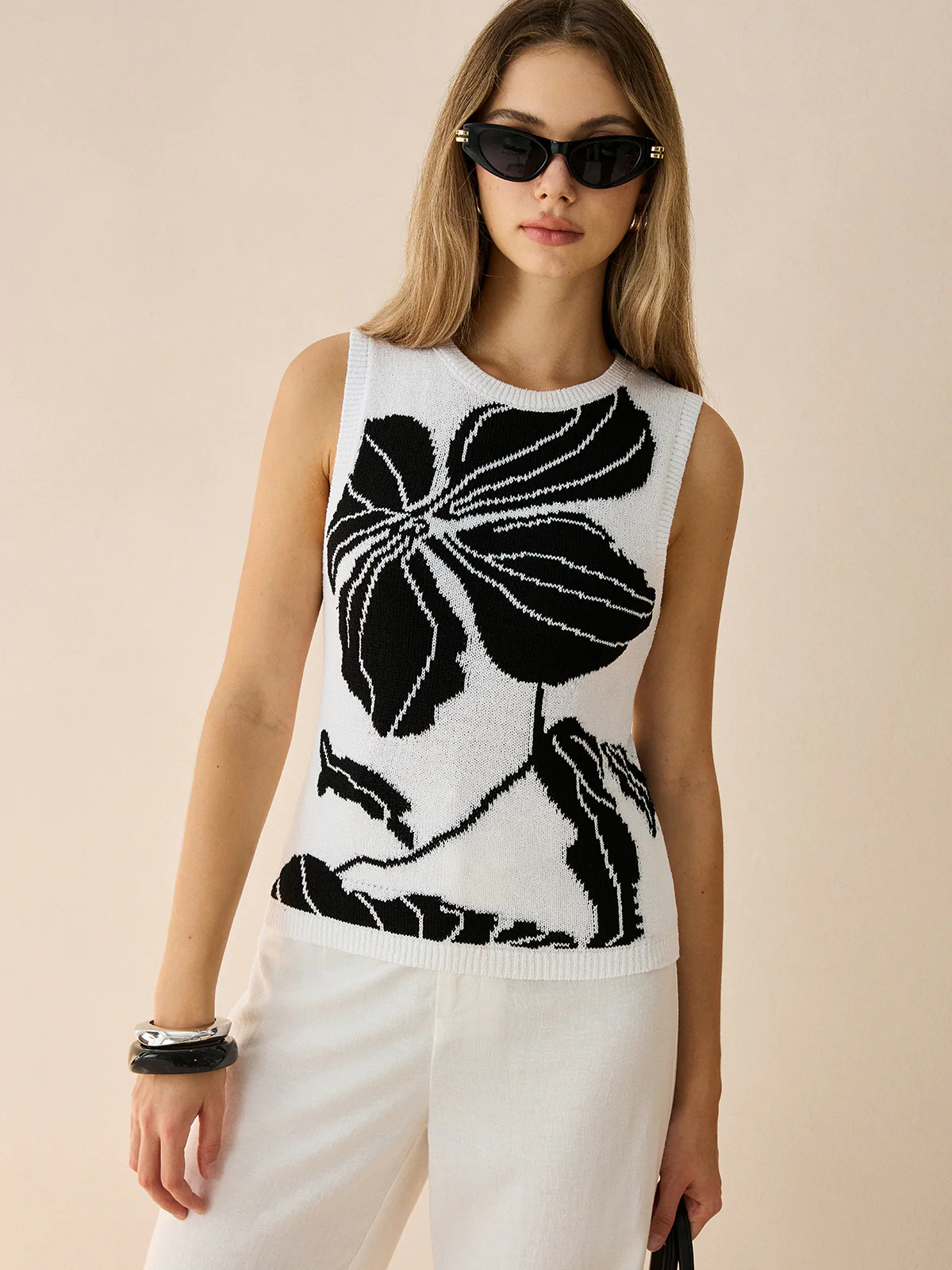Contrast Floral Knit Vest - Image 3