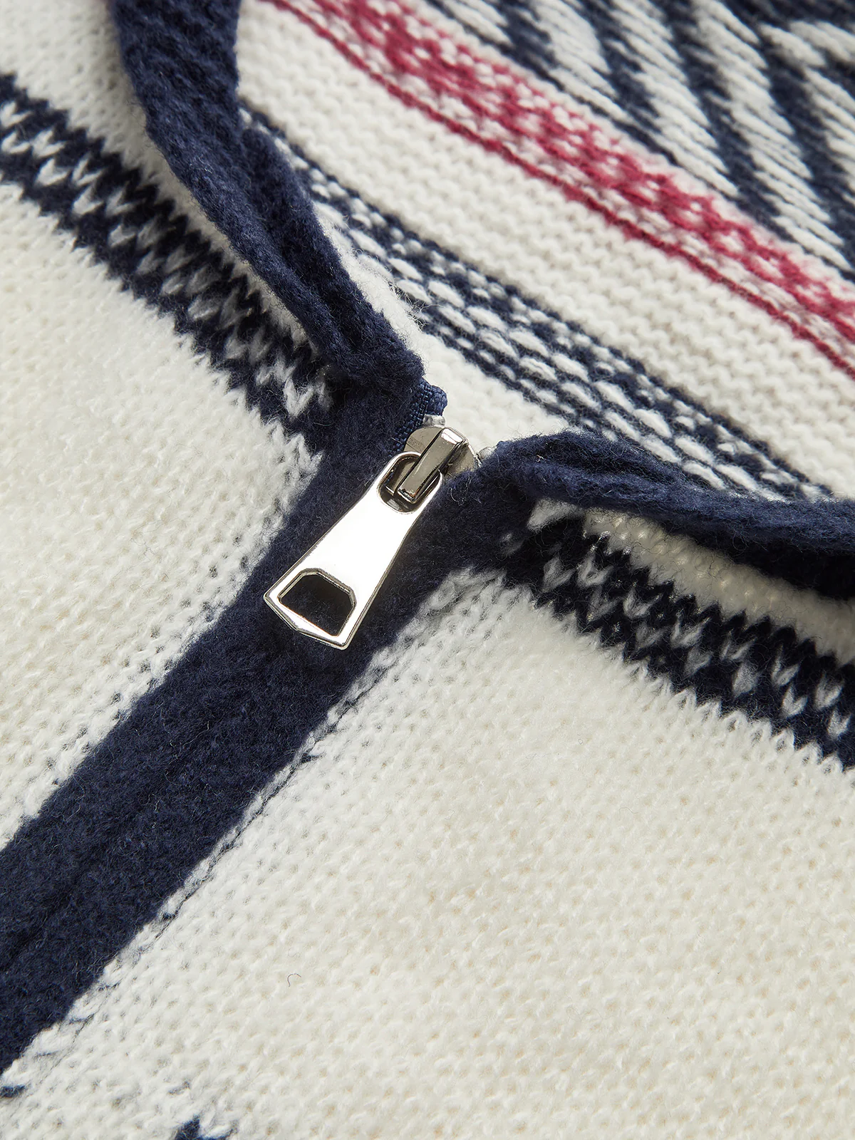 Contrast Pattern Zipper Short Cardigan - Image 3