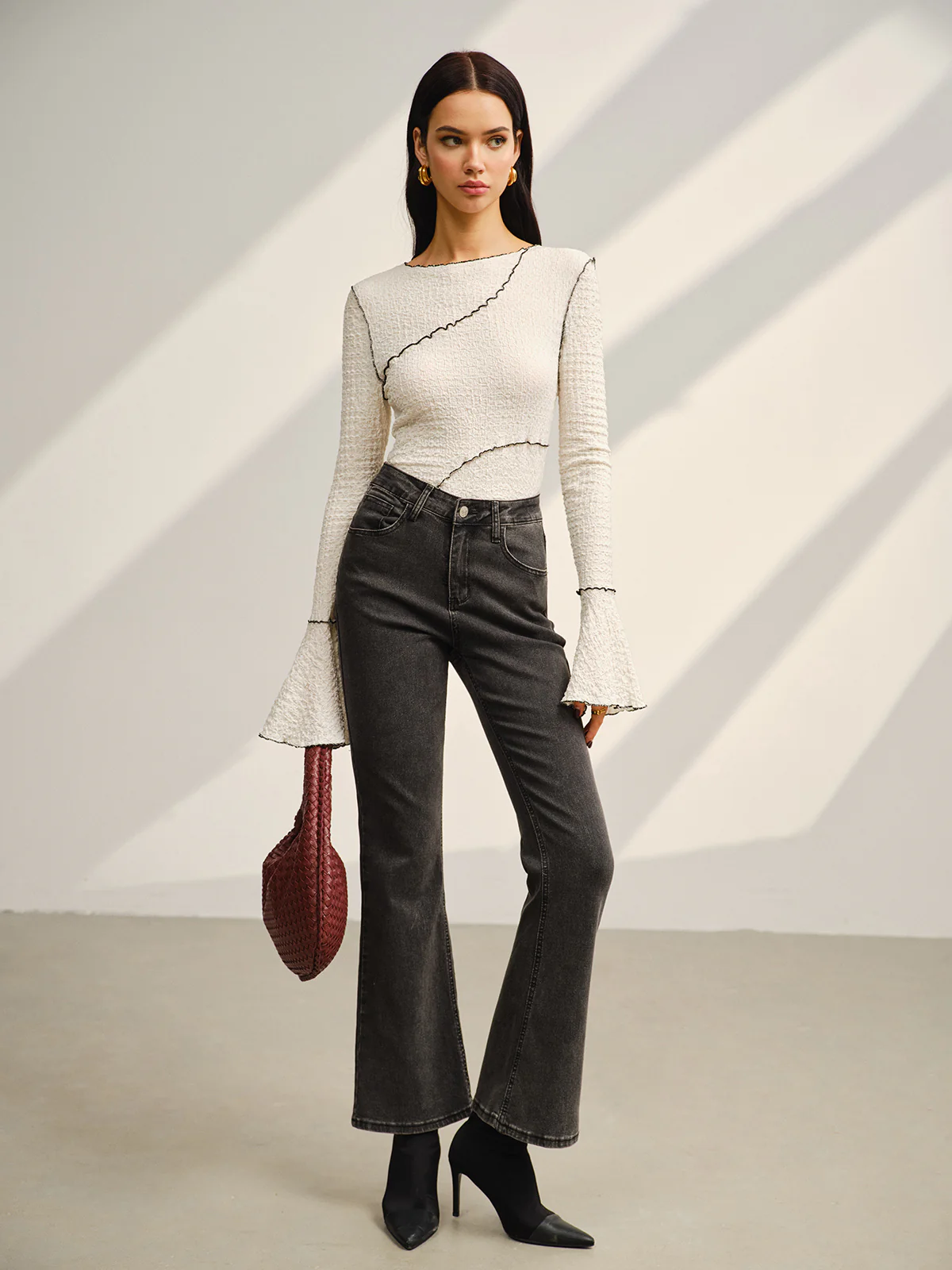 Contrast Piping Bell Sleeve T-Shirt - Image 3