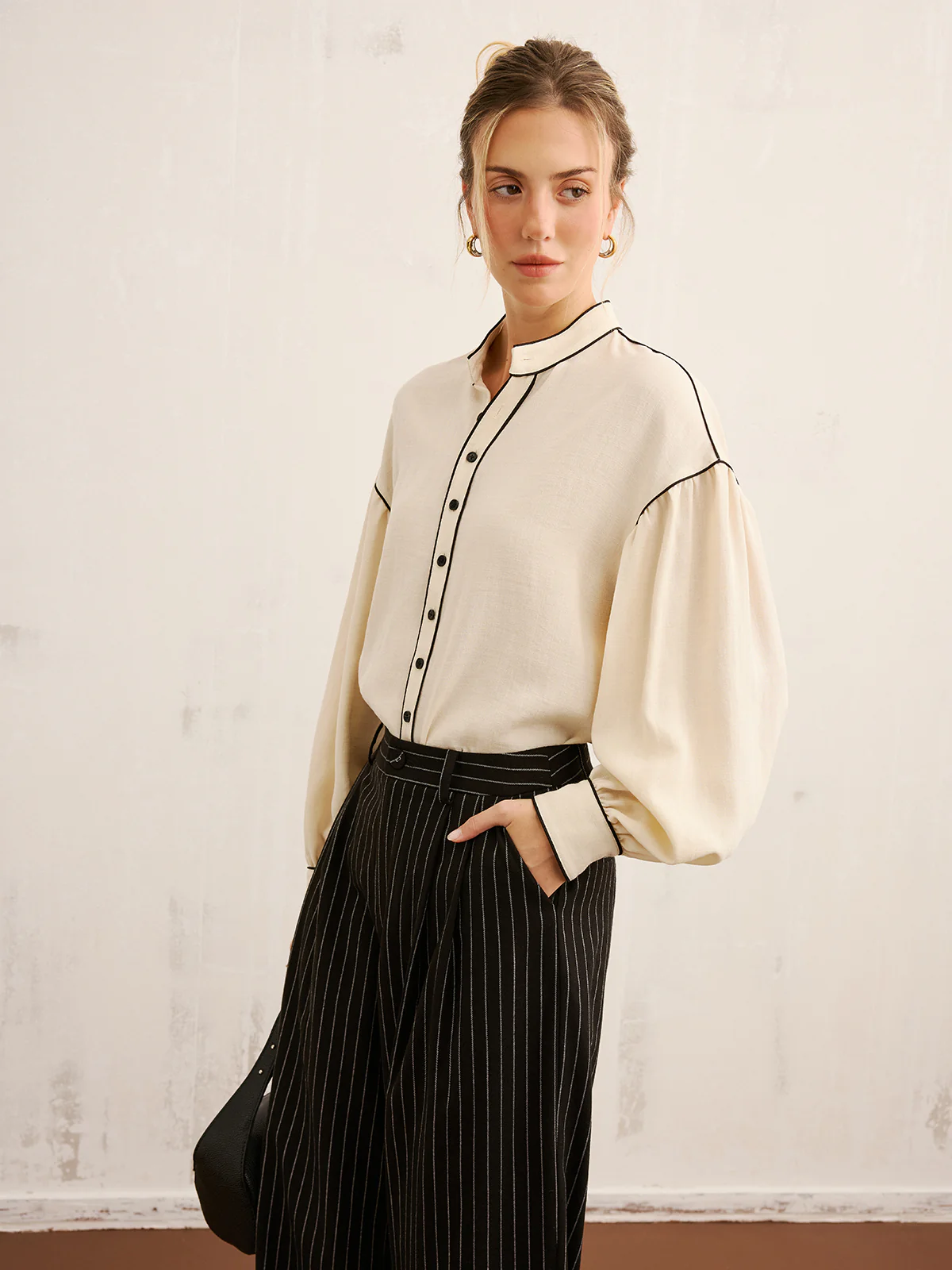 Contrast Piping Mandarin Collar Blouse - Image 4