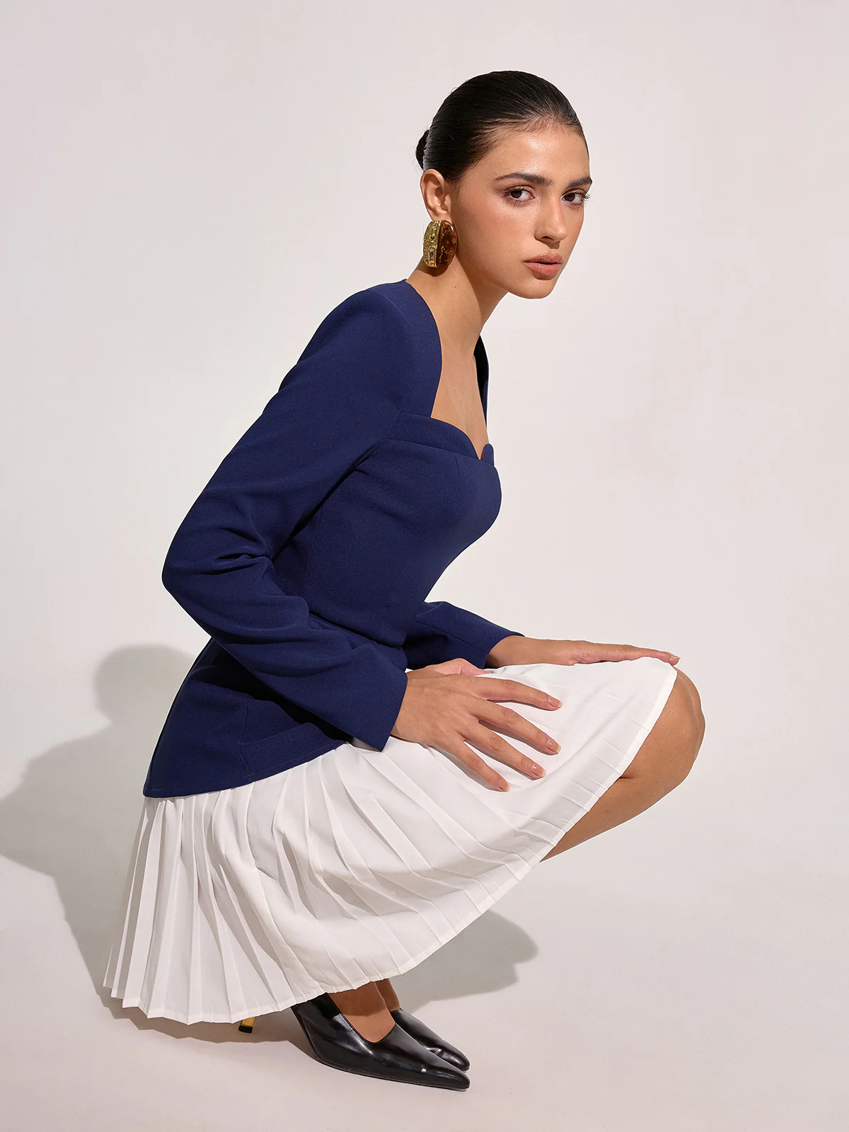 Contrast Pleated Hem Square Neck Mini Dress - Image 4