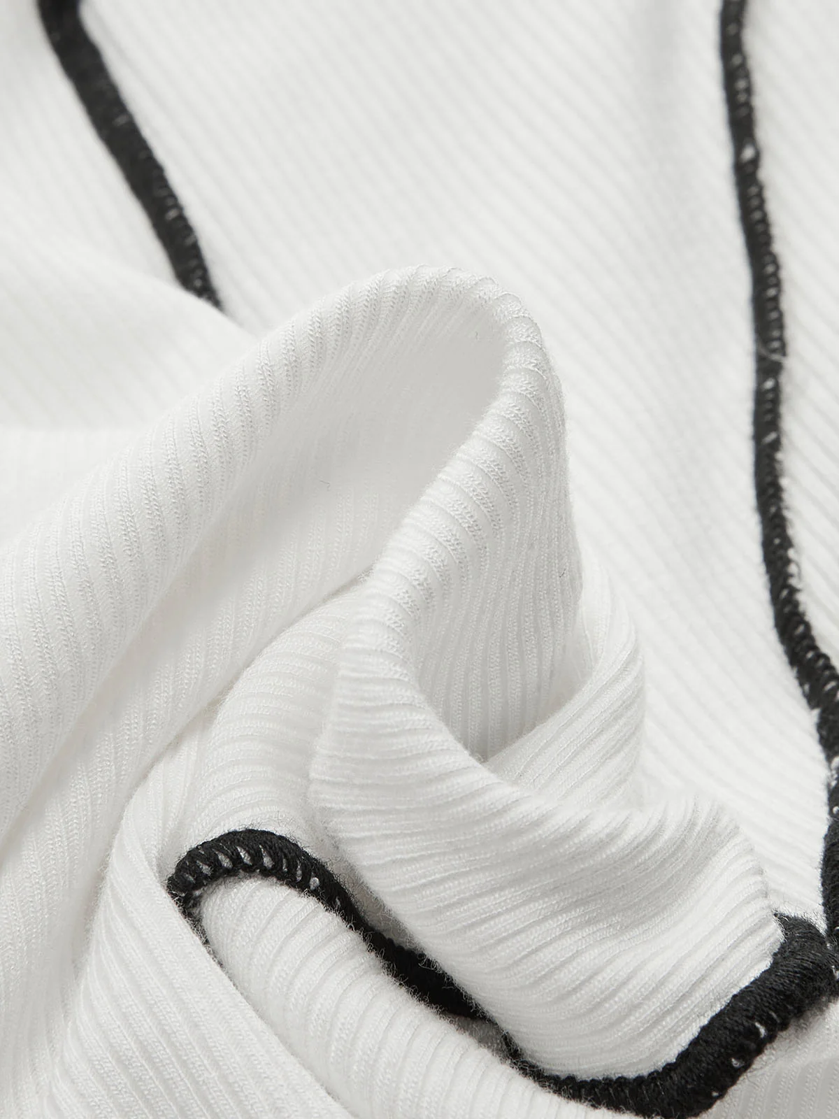 Contrast Stitch Round Neck Long-sleeve Top - Image 4