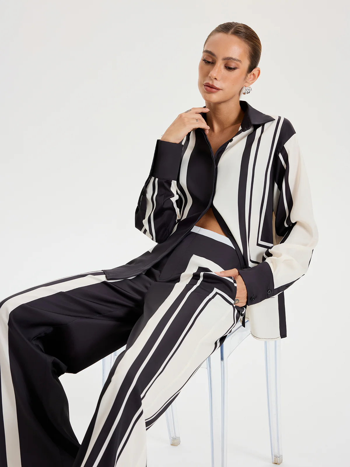 Contrast Striped Mid-Waist Wide-Leg Pants - Image 6