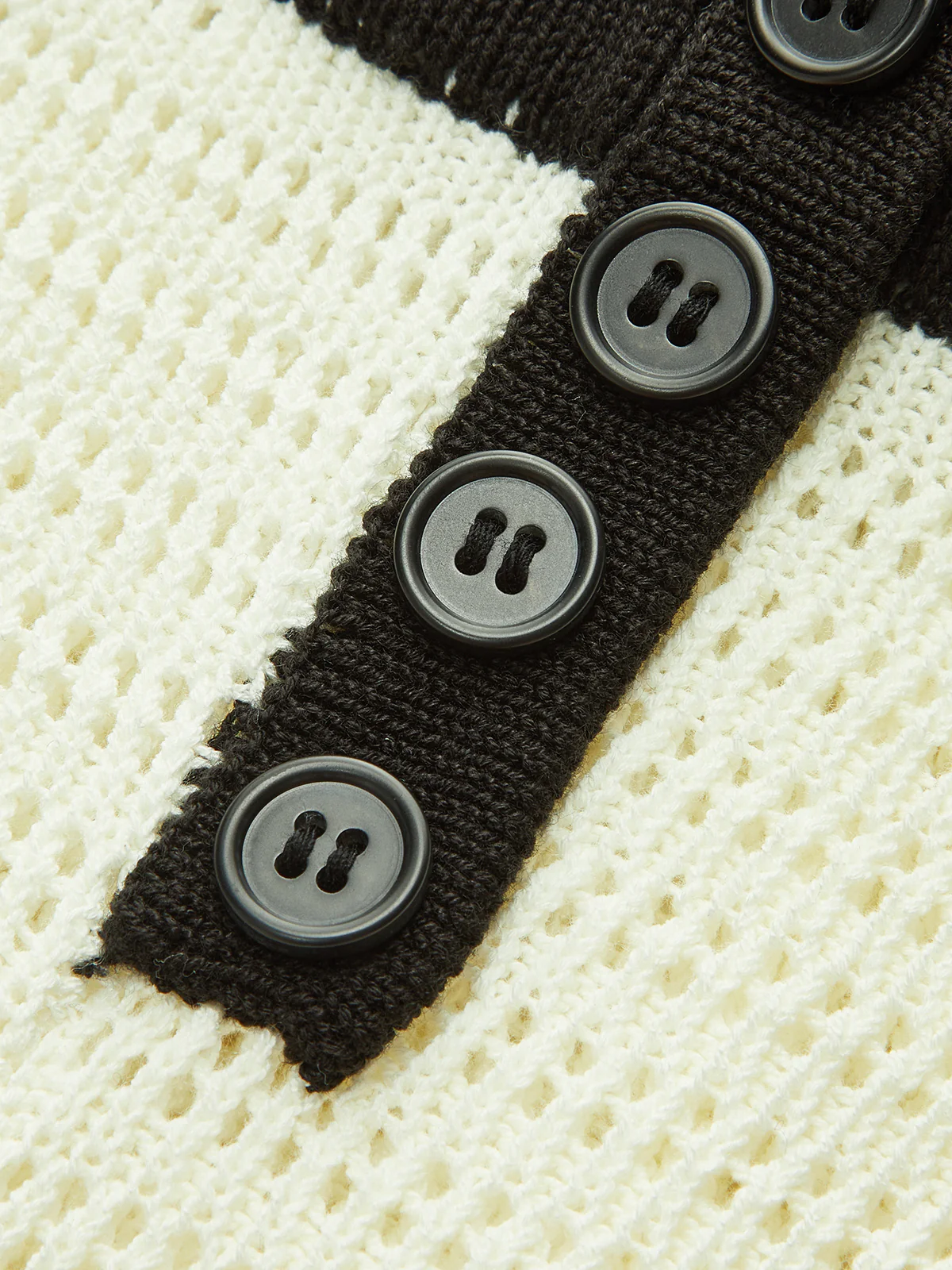 Contrast Trim Button-Front Knitted Shorts - Image 2