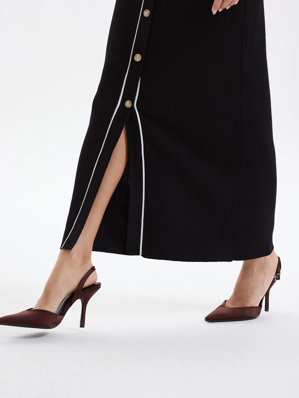Contrast-Trim Button-Front Maxi Knit Skirt - Image 2