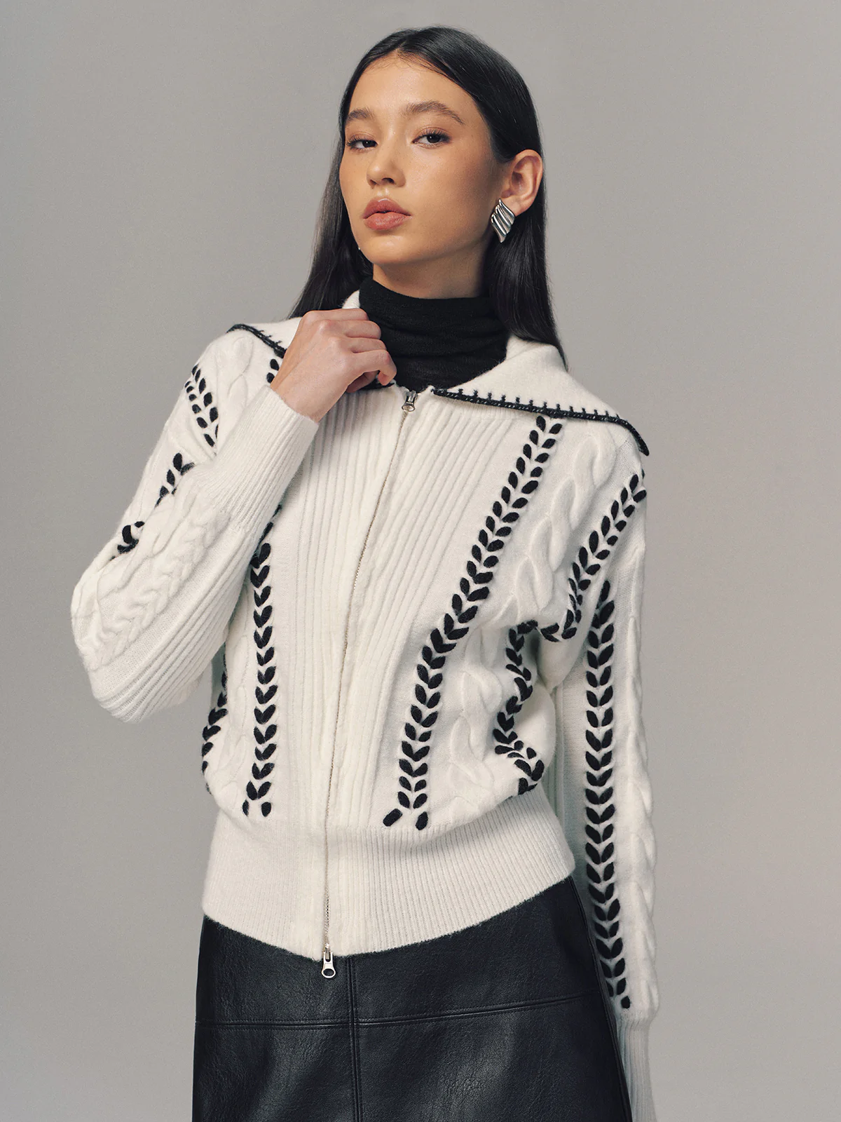 Contrast Trim Cable Knit Zip-Up Cardigan - Image 5