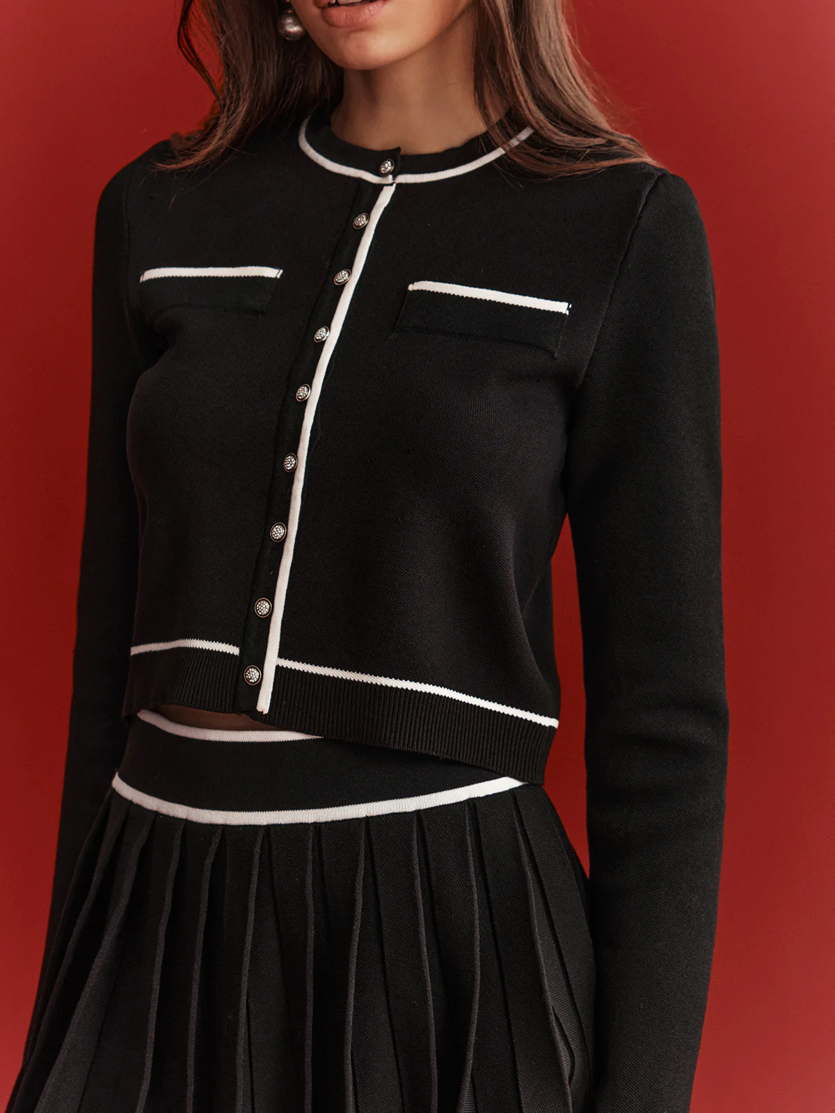 Contrast Trim Cropped Cardigan - Image 4
