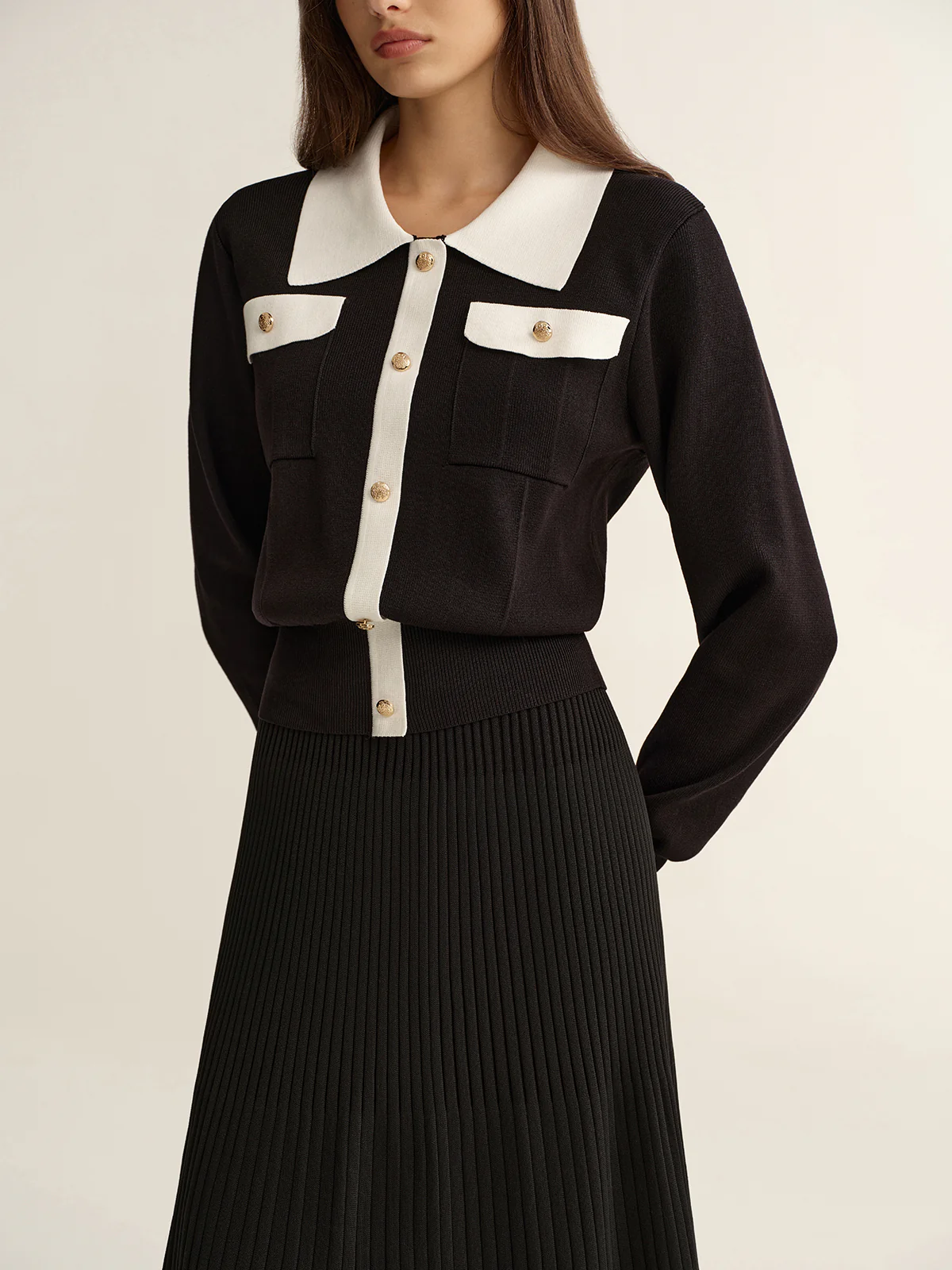 Contrast Trim Knit Top and Pleated Skirt Set - Image 4