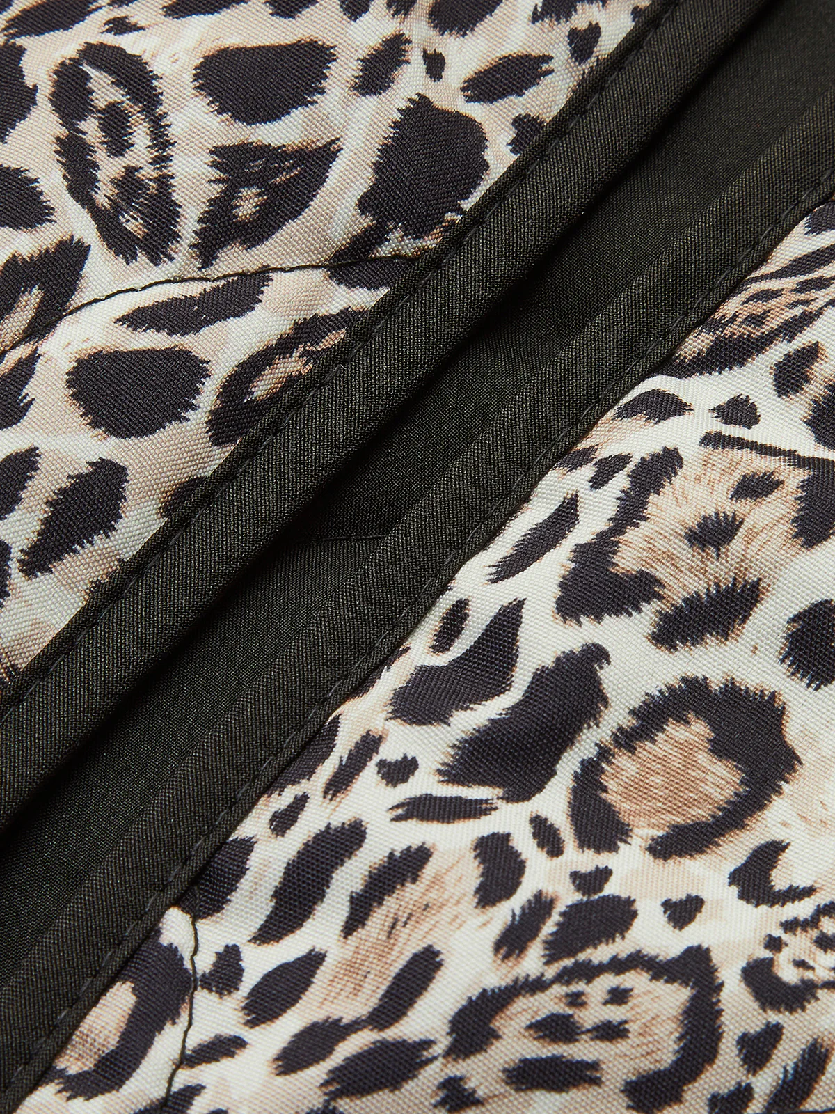 Contrast Trim Leopard Printed Winter Coat - Image 2