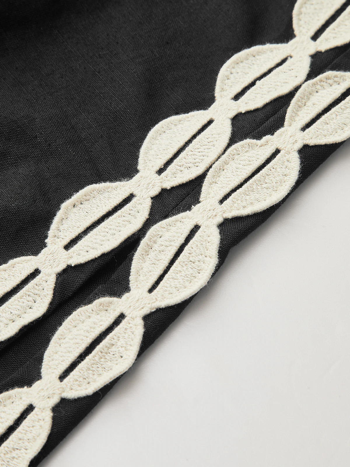Contrast Trim Maxi Dress - Image 4