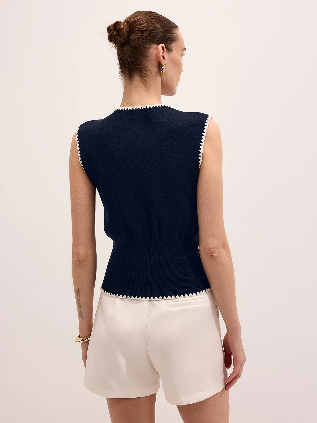 Contrast Trim Metal Closure Knitted Vest - Image 6