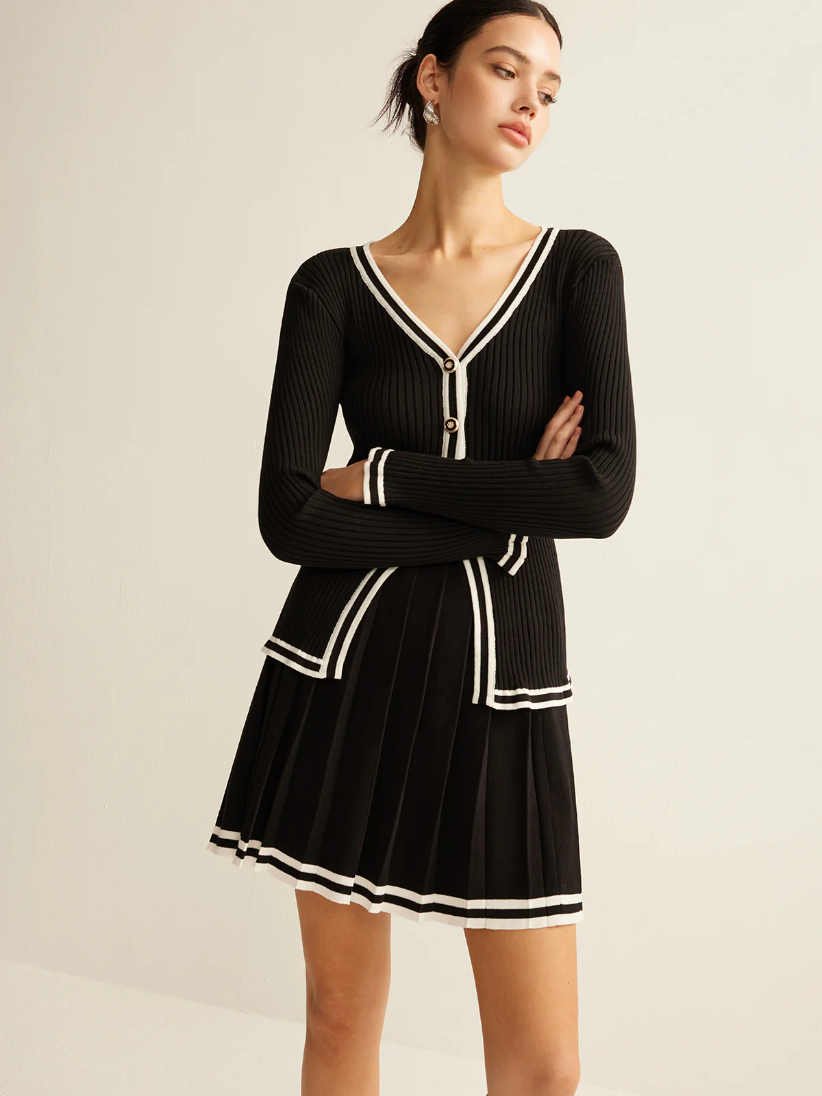 Contrast Trim Pleated Knit Skirt Set - Image 5