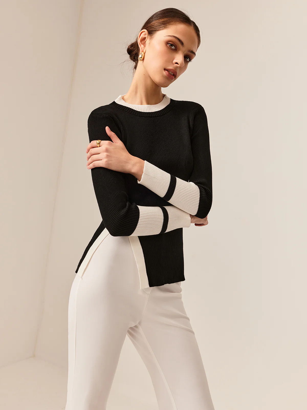 Contrast Trim Slit Stretch Knit Top - Image 6