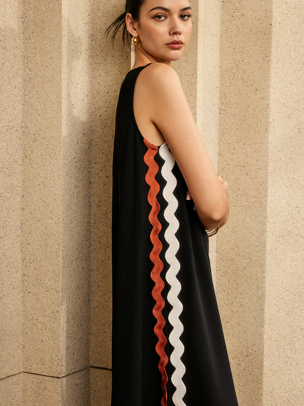 Contrast Trim Split Sleeveless Dress - Image 2