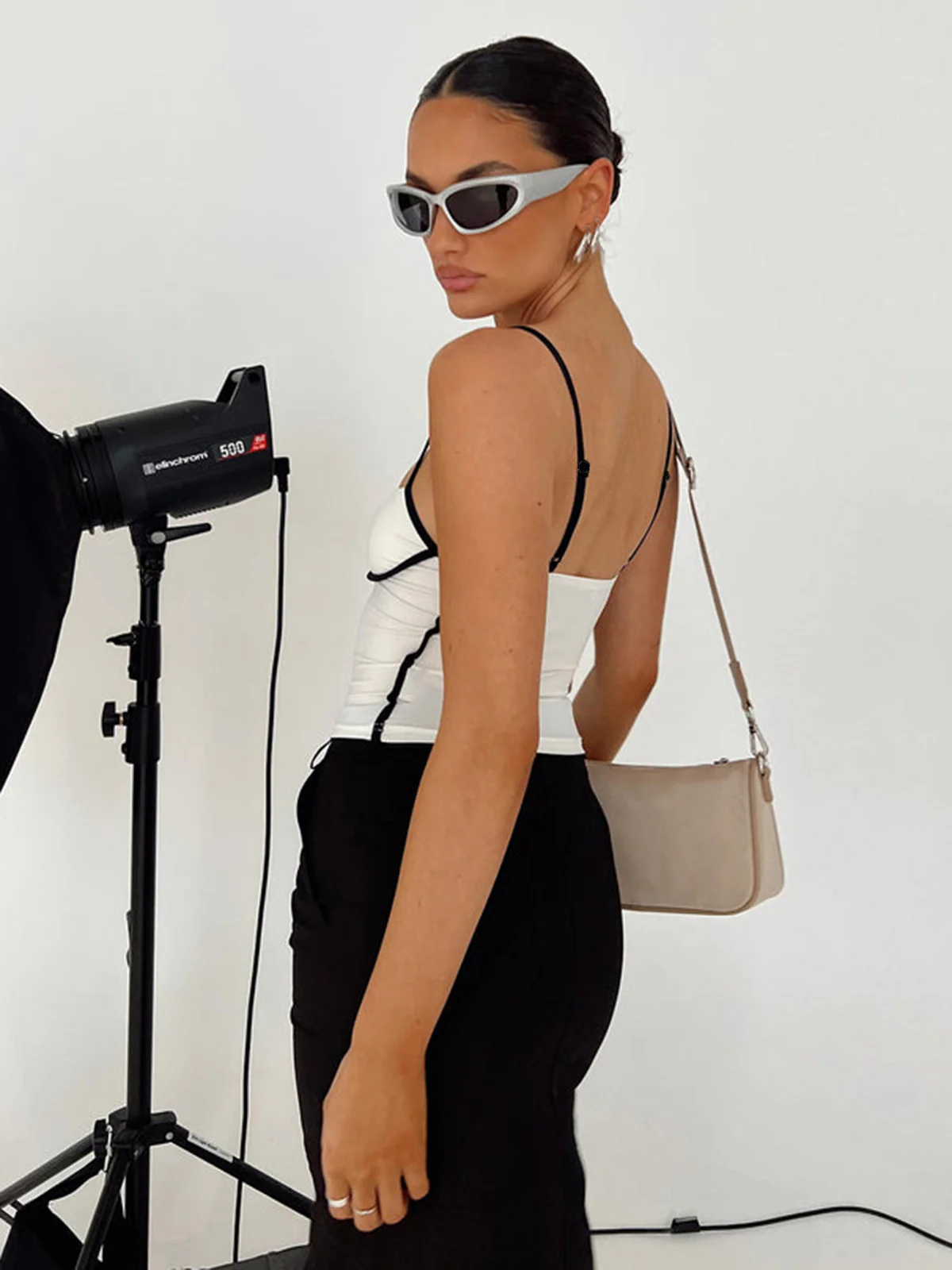 Contrast Trim Streamlined Cami Top - Image 3