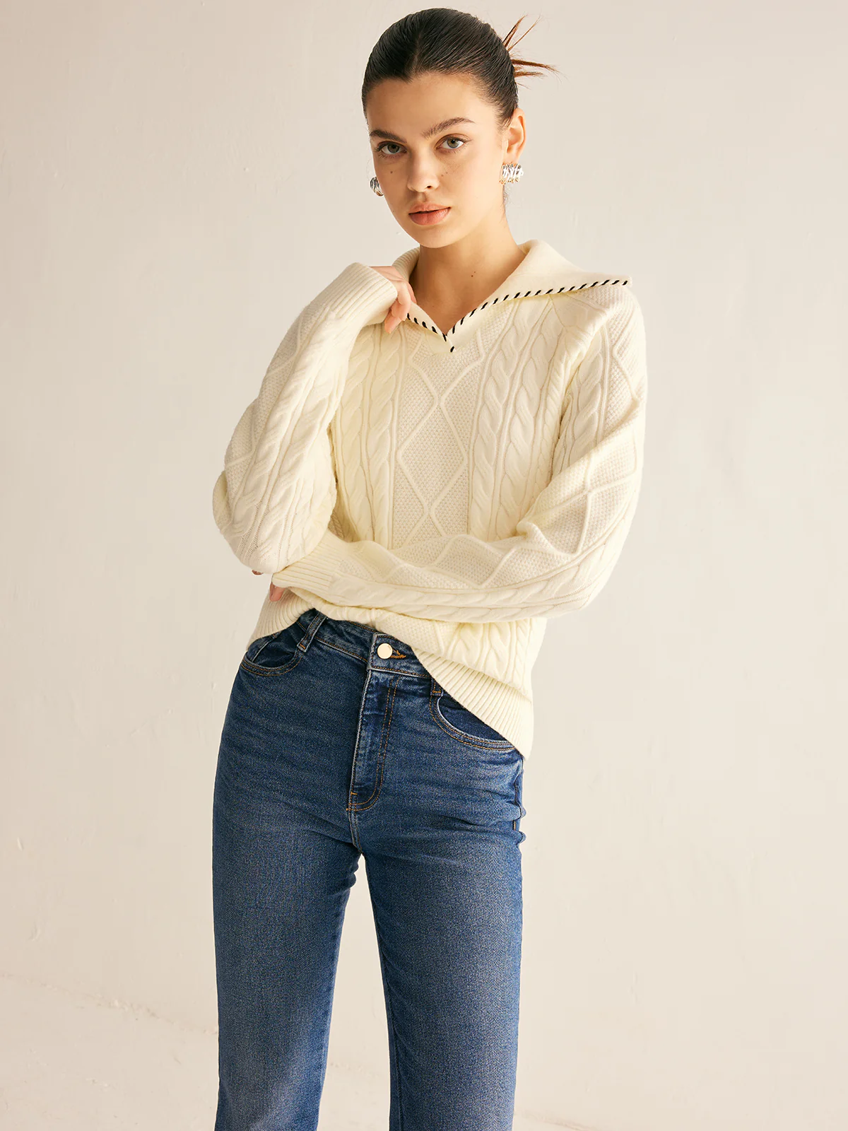 Contrast Trim Twist Sweater - Image 3