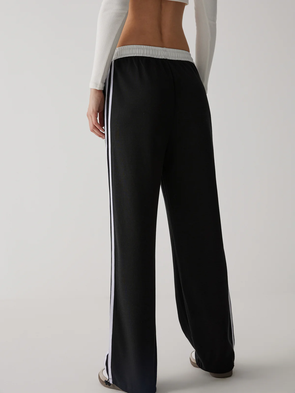 Contrast Waist Wide Leg Pants - Image 4