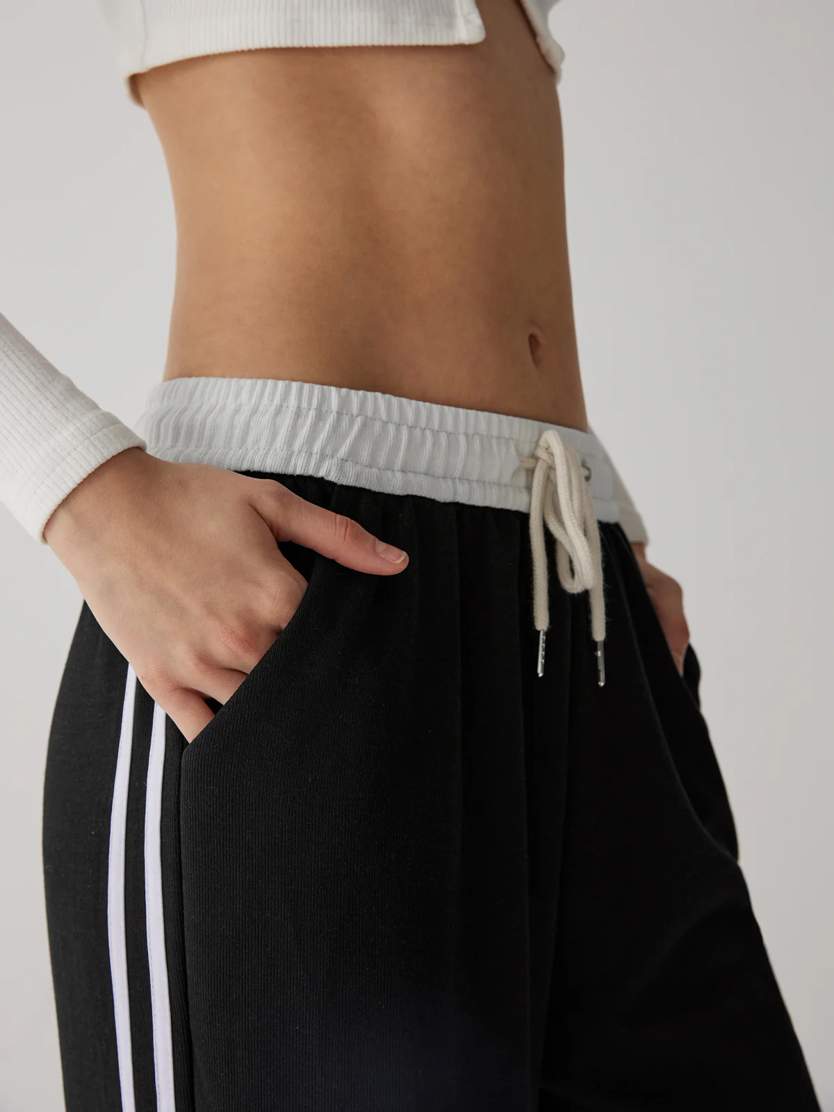 Contrast Waist Wide Leg Pants - Image 5