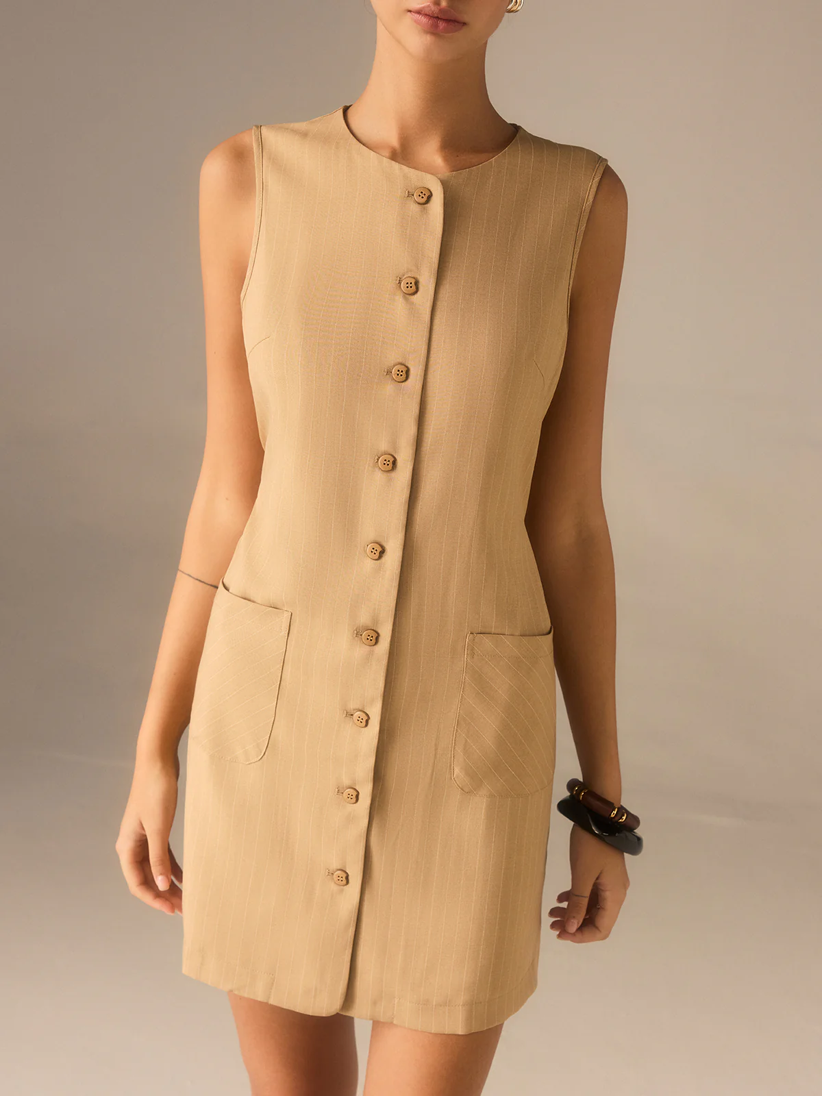 Cotton Blend Buttoned Dress with Pockets and Ties - Image 4