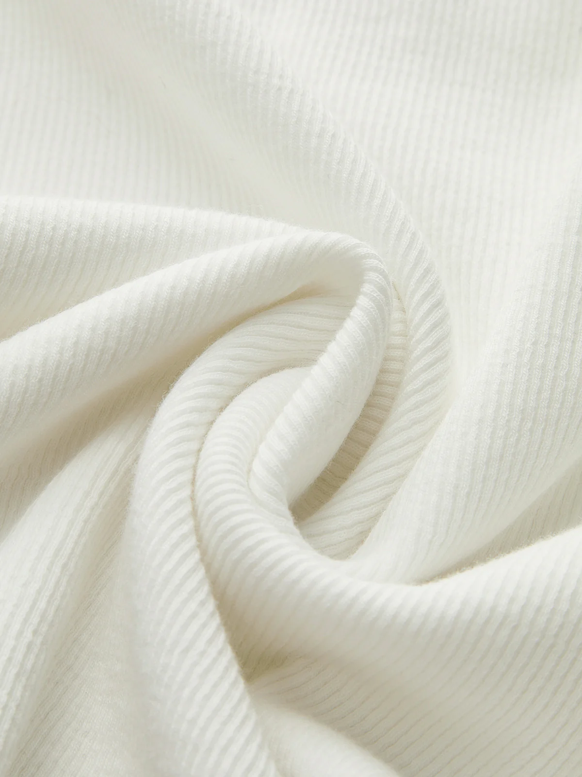 Cotton Blend Ribbed V-Neck Long Sleeve T-Shirt - Image 4