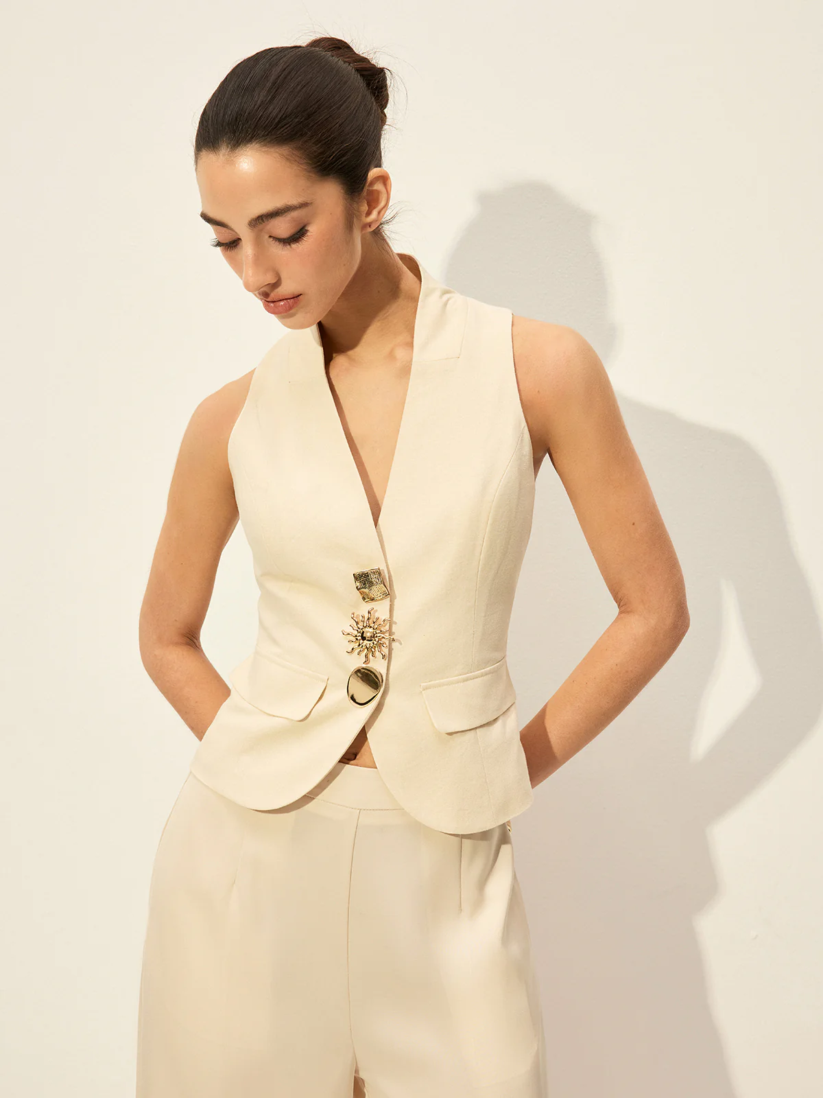 Cotton & Linen Decor Pockets Vest - Image 7