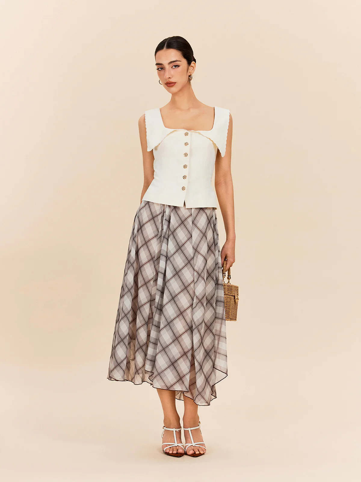 Cotton & Linen Scalloped Collar Buttoned Top - Image 3