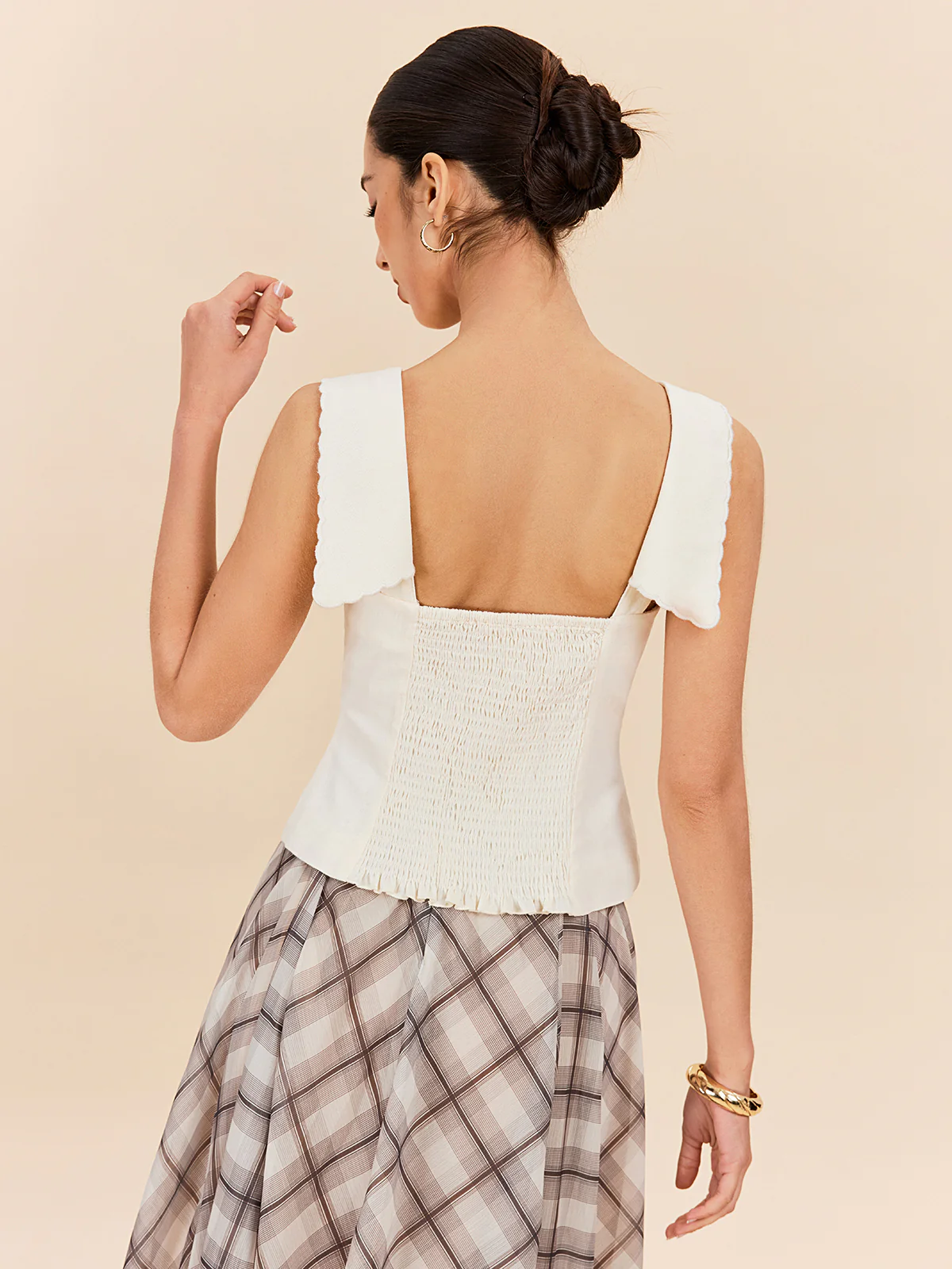 Cotton & Linen Scalloped Collar Buttoned Top - Image 7