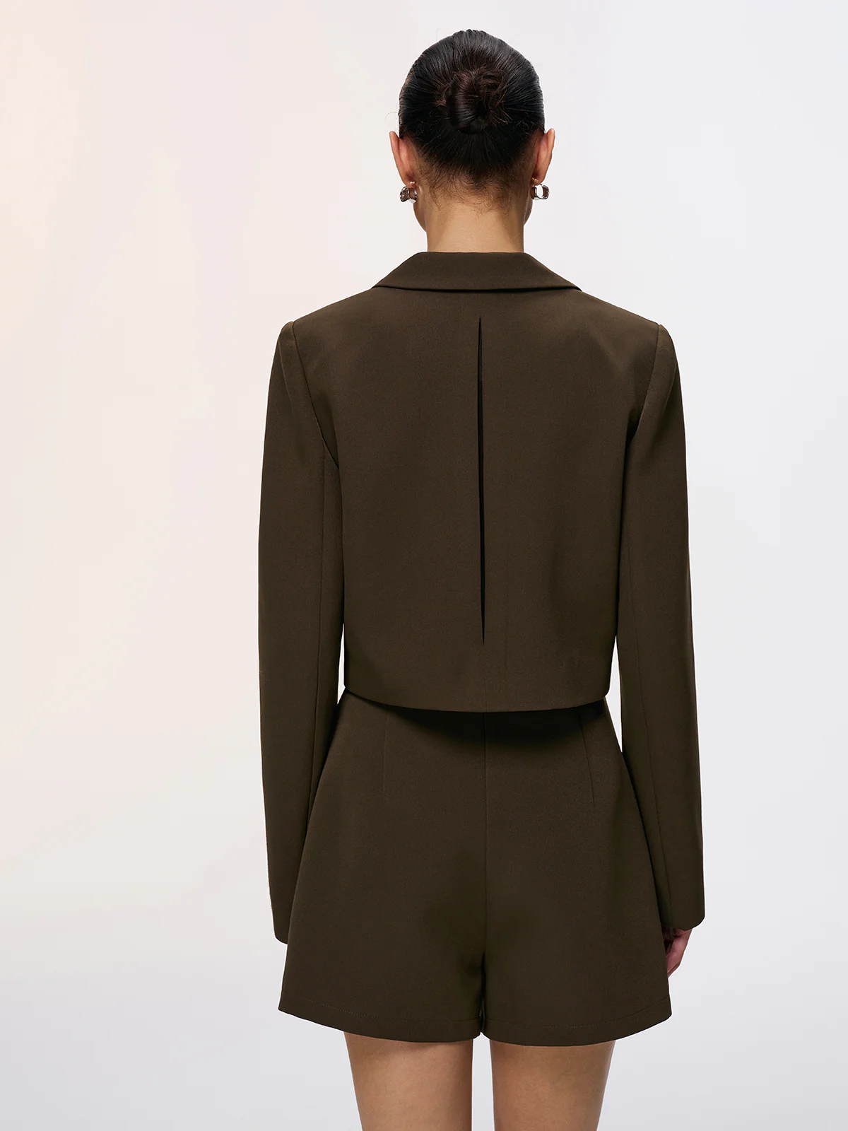 Cropped Blazer & Pleated Shorts Set - Image 7