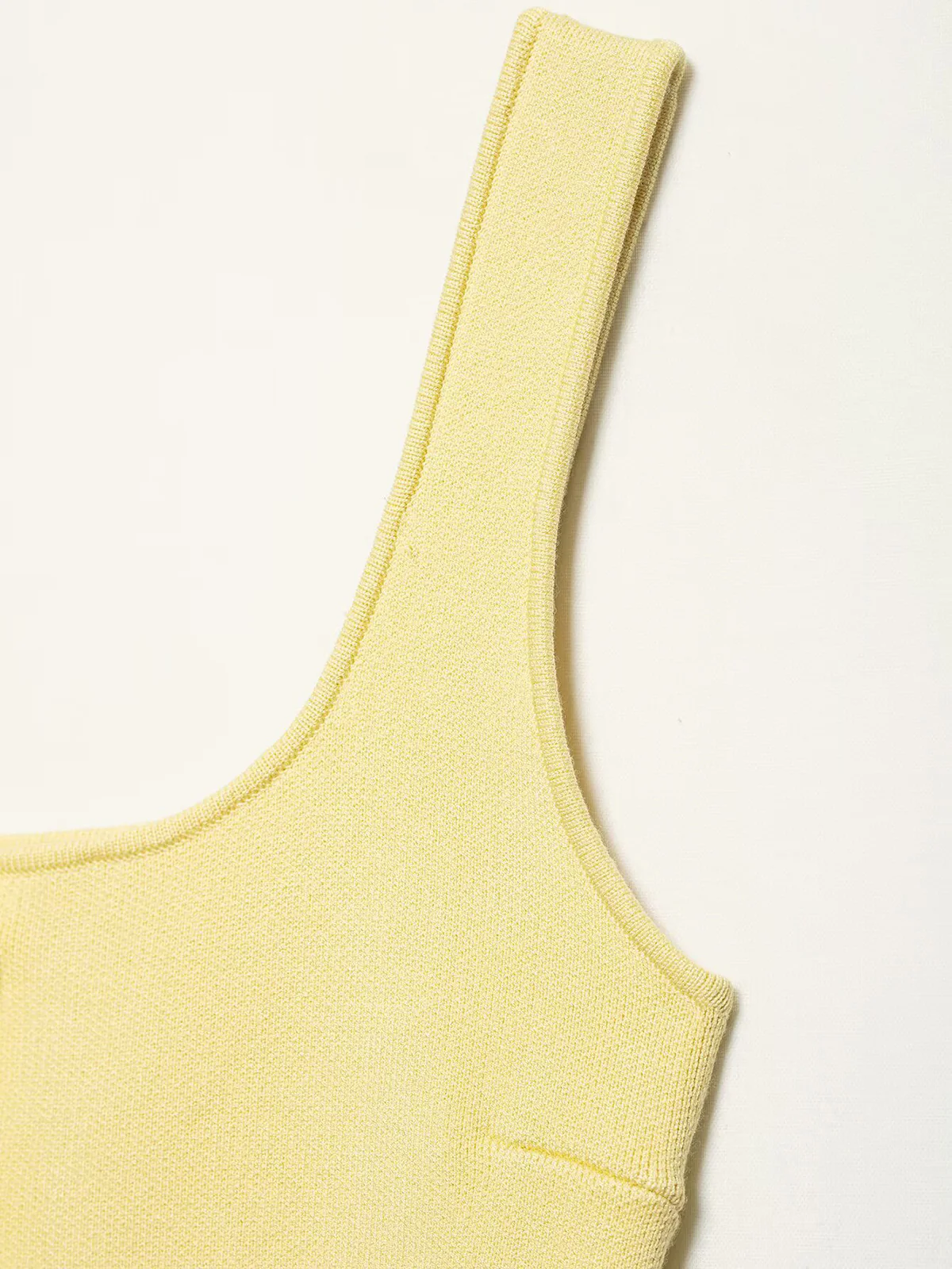 Curved Hem Ribbed Knit Vest - Image 4