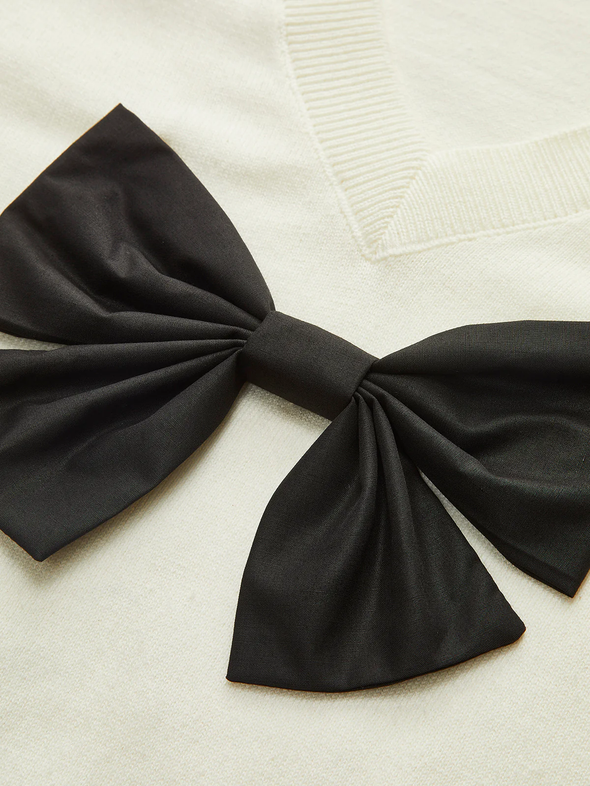 Double Bow Detail Blouse - Image 3
