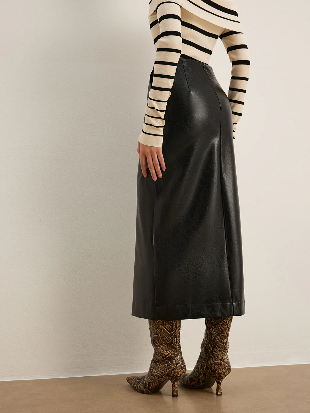 Double Sided Split Faux Leather Skirt - Image 4