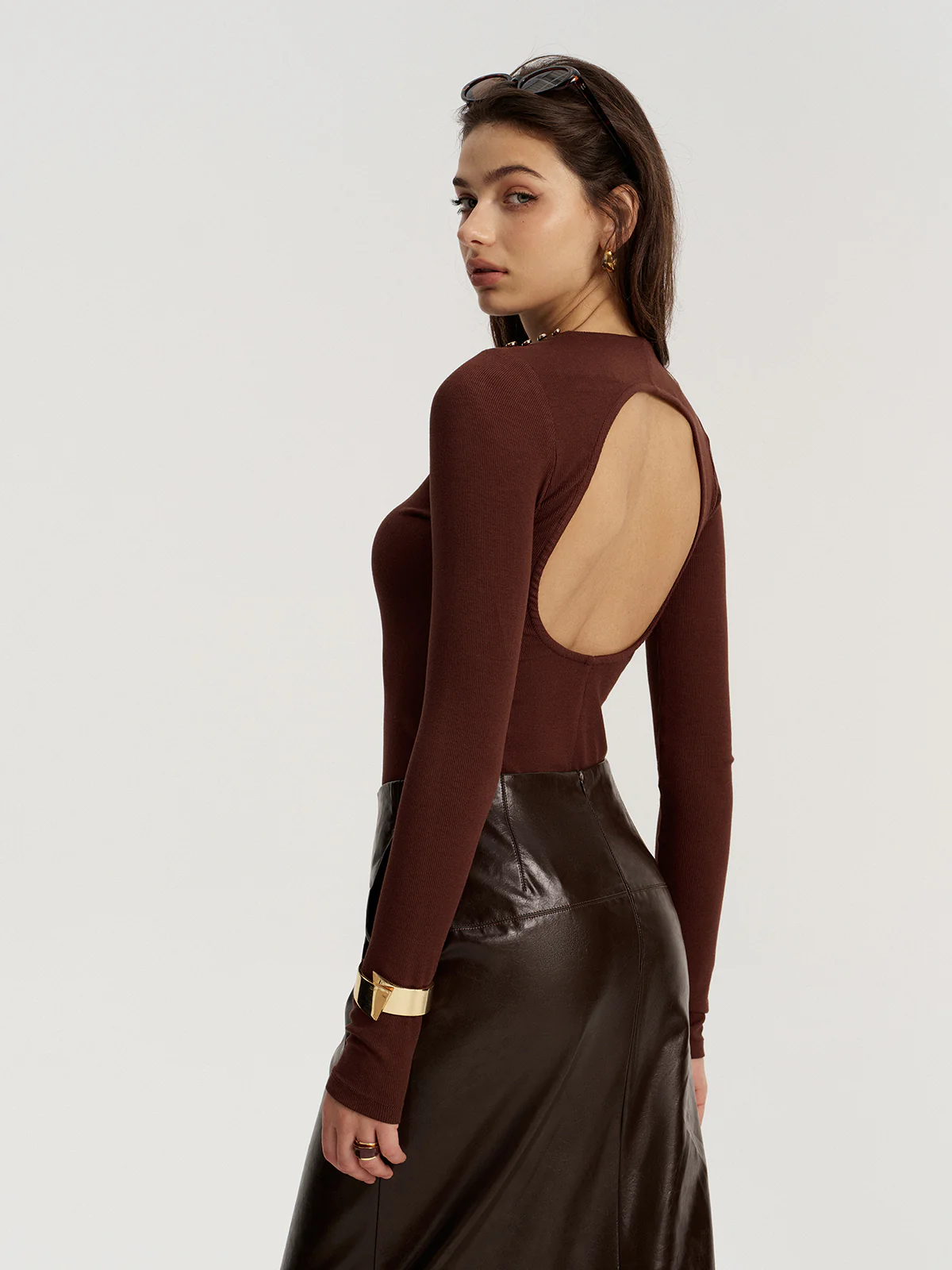 Drape Collar Backless Ribbed Knit Top - Image 2