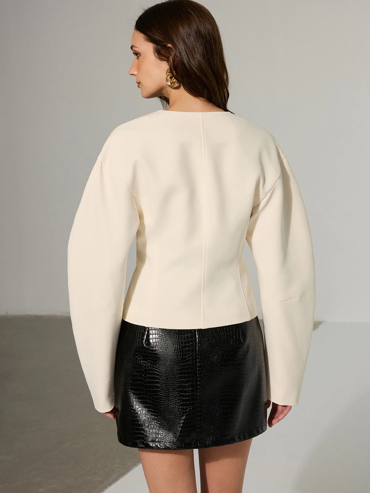 Drop-Shoulder V-Neck Blazer - Image 5