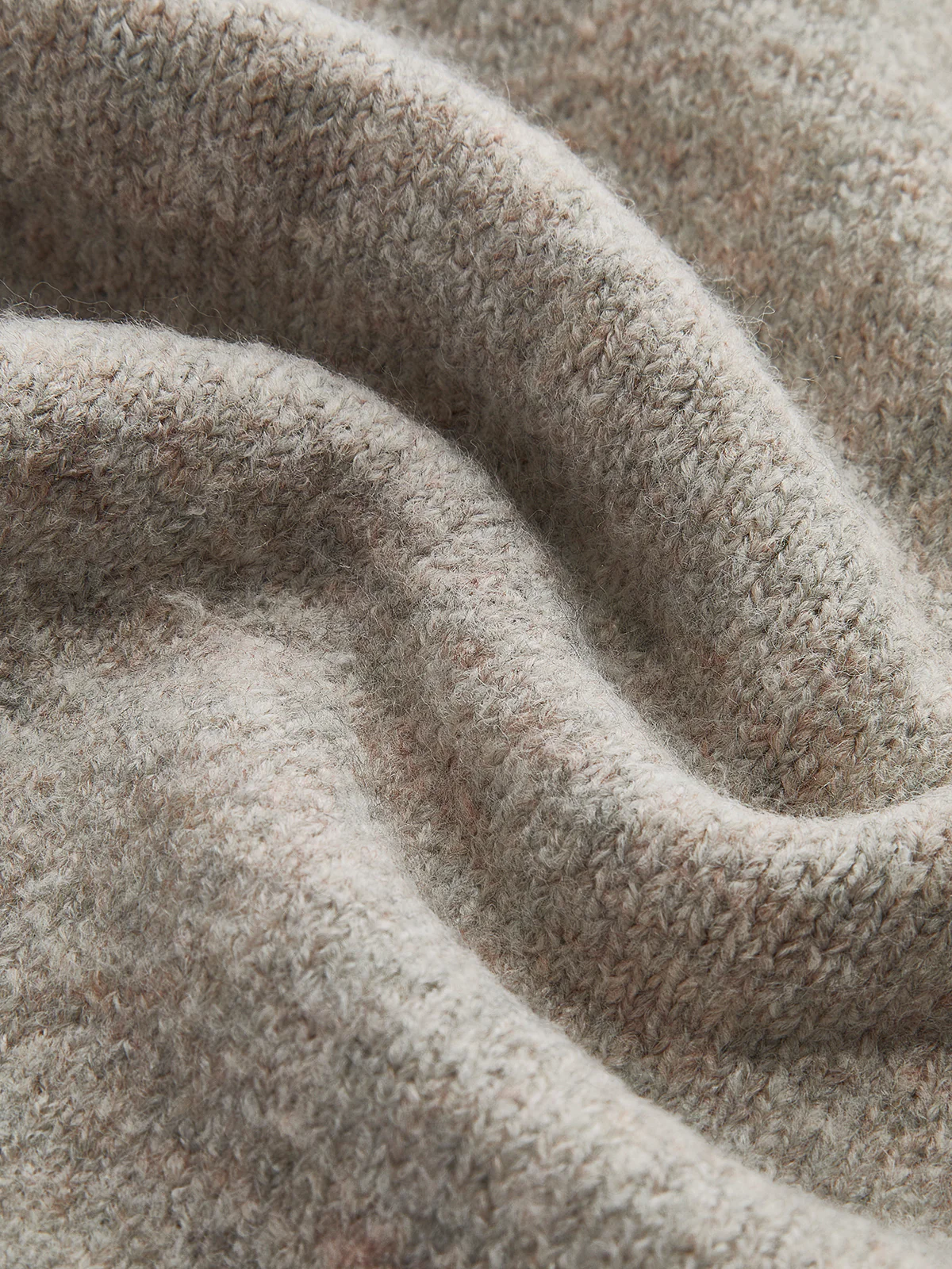 Lightweight Cloud Weather Pullover Sweater - Image 6