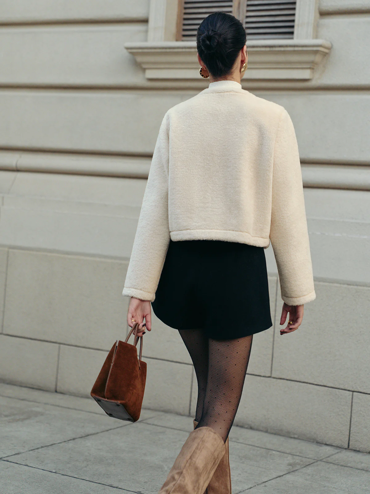 Elegant Faux Fur Short Coat - Image 5