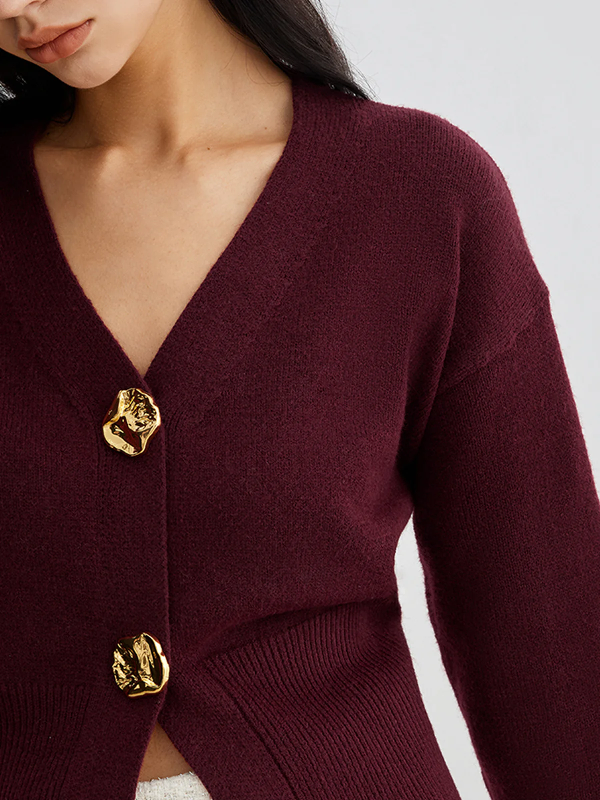 Elegant Metal Button Short Cardigan - Image 4