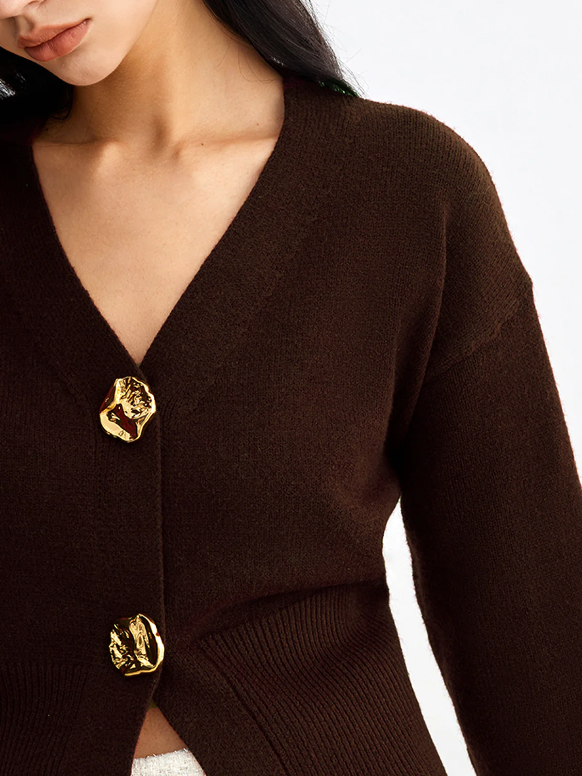Elegant Metal Button Short Cardigan - Image 8