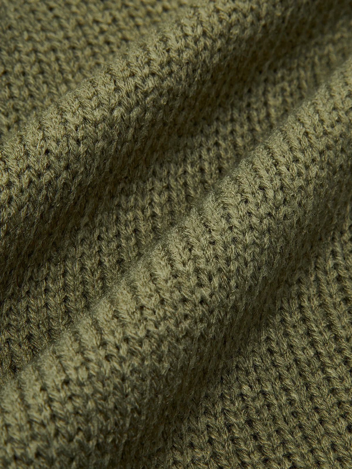 Elegant Metal Lapel Sweater - Image 4