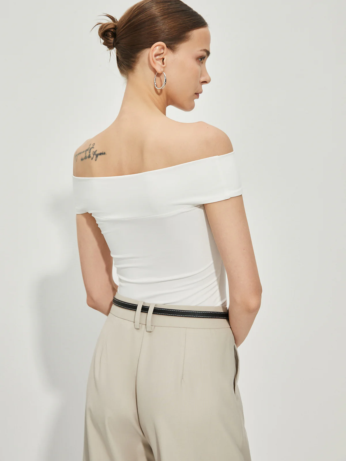 Elegant Off-Shoulder T-Shirts - Image 2