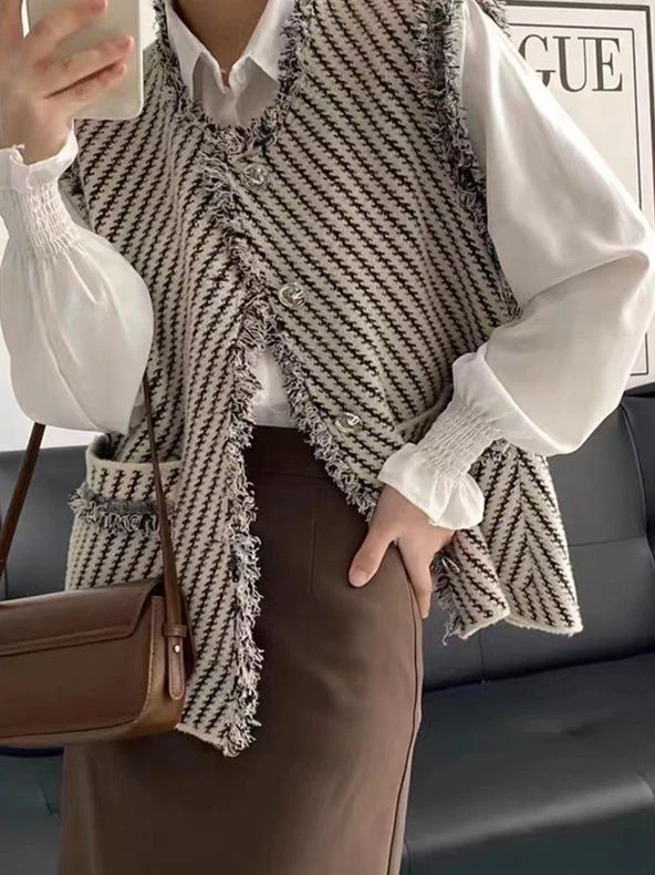 Elegant Tassel Vest - Image 6