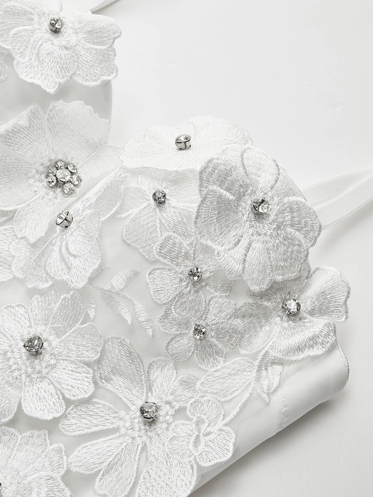 Semi-Sheer Embroidered Floral Sweetheart Corset - Image 5