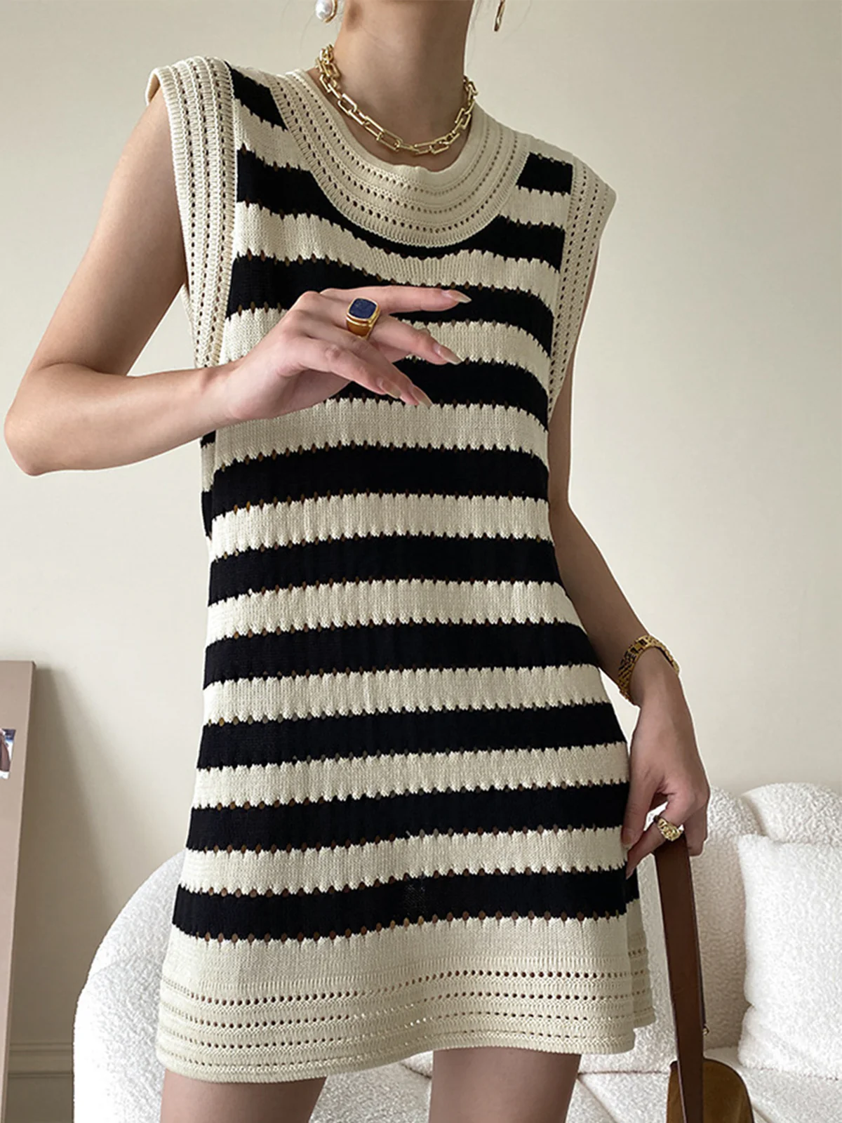 Eyelet Stripe Knit Short Dress - Image 4